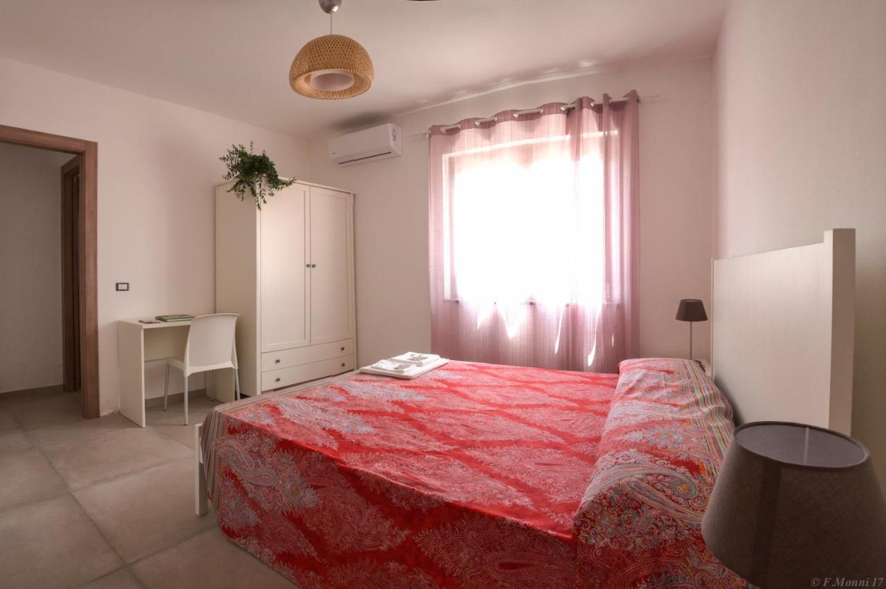B&B Agata E Gli Altri Tortolì Екстериор снимка
